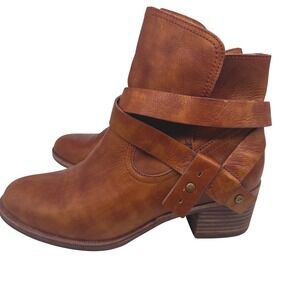 UGG Cognac Brown Leather Ankle Boots with Wrap Strap
